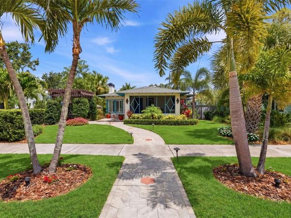 101 26TH AVENUE NE, ST PETERSBURG, FL 33704