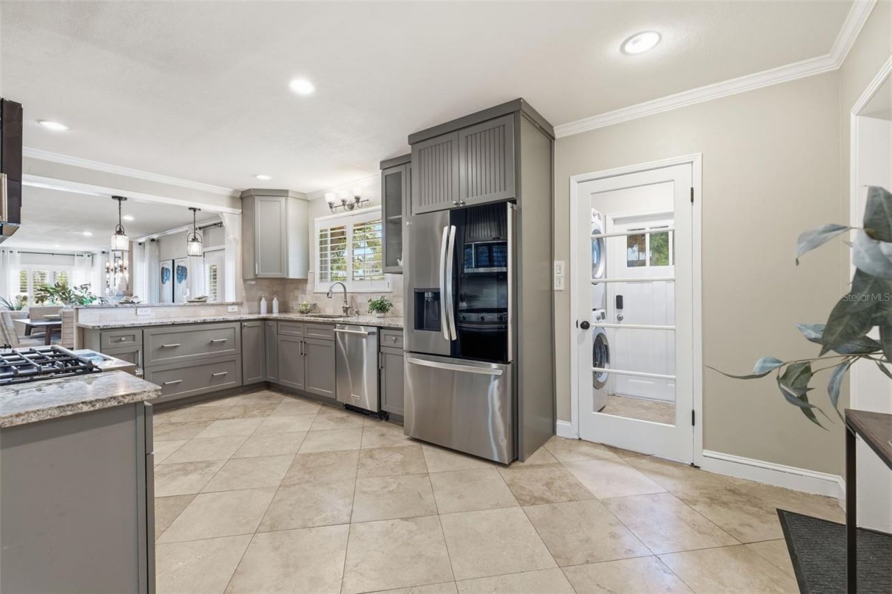 101 26th Avenue Ne, Saint Petersburg, FL 33704 Photo