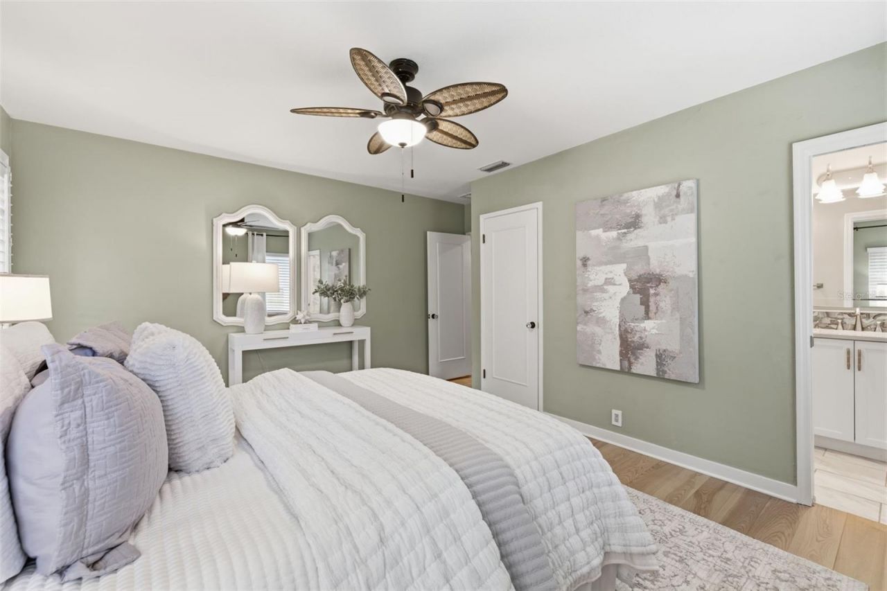 101 26th Avenue Ne, Saint Petersburg, FL 33704 Photo