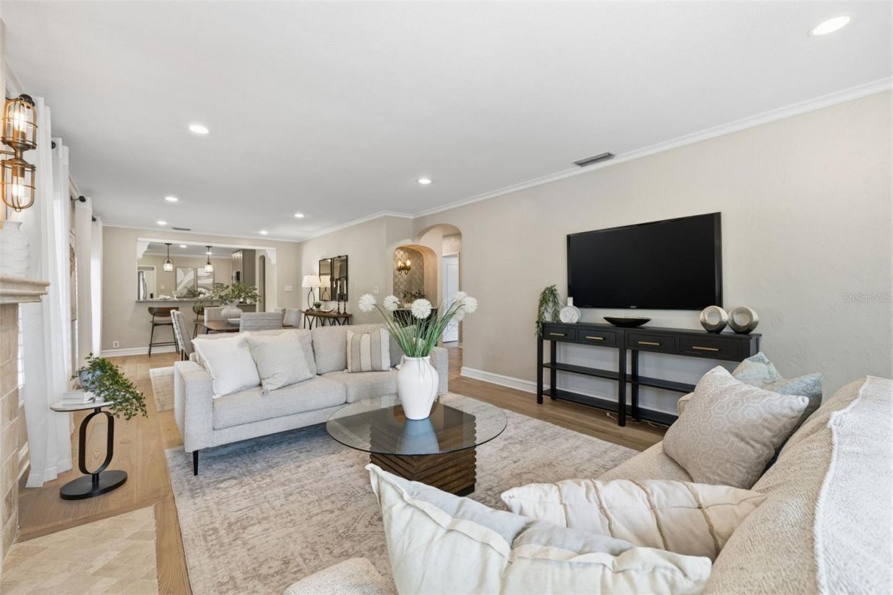101 26th Avenue Ne, Saint Petersburg, FL 33704 Photo