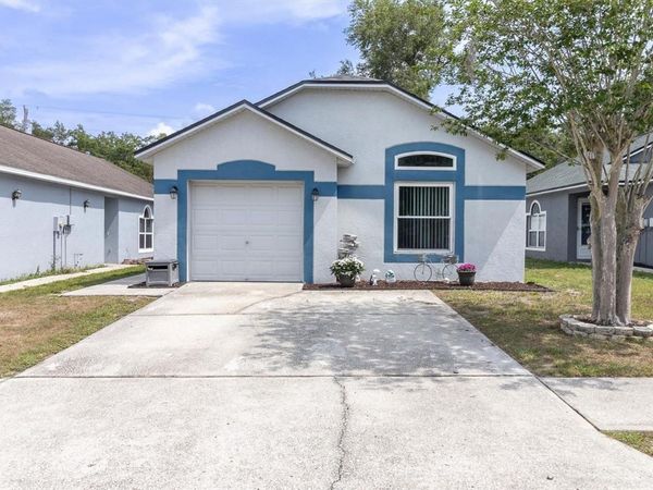 30610 DOUBLE DRIVE , WESLEY CHAPEL, FL 33545