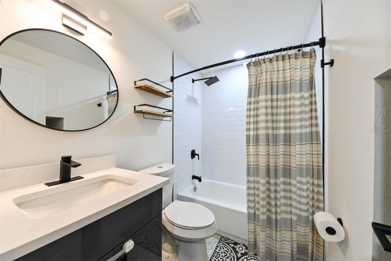 4114 W Olive Street, Tampa, FL 33616 Photo