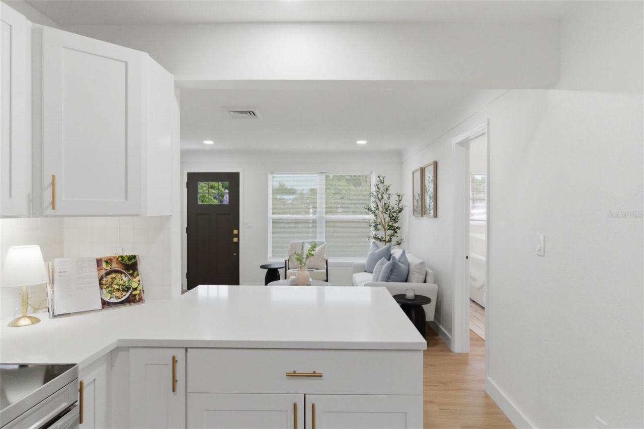 2926 40th Avenue N, Saint Petersburg, FL 33714 Photo
