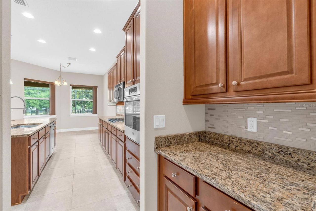 903 Victoria Hills Drive S, Deland, FL 32724 Photo