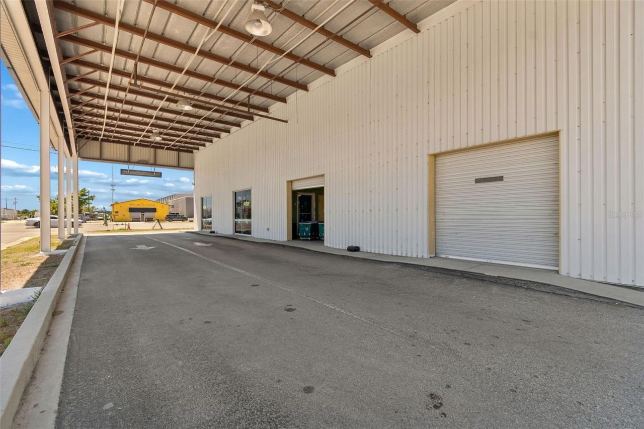 9945 Race Track Road , Tampa, FL 33626 Photo