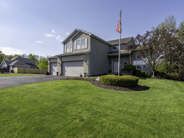 206 Chesapeake Bay, Winthrop Harbor, IL 60096