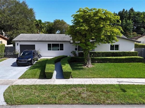 5741 SW 95th Ct , Miami, FL 33173