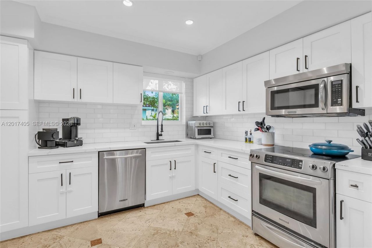 1425 Venetia Ave , Coral Gables, FL 33134 Photo