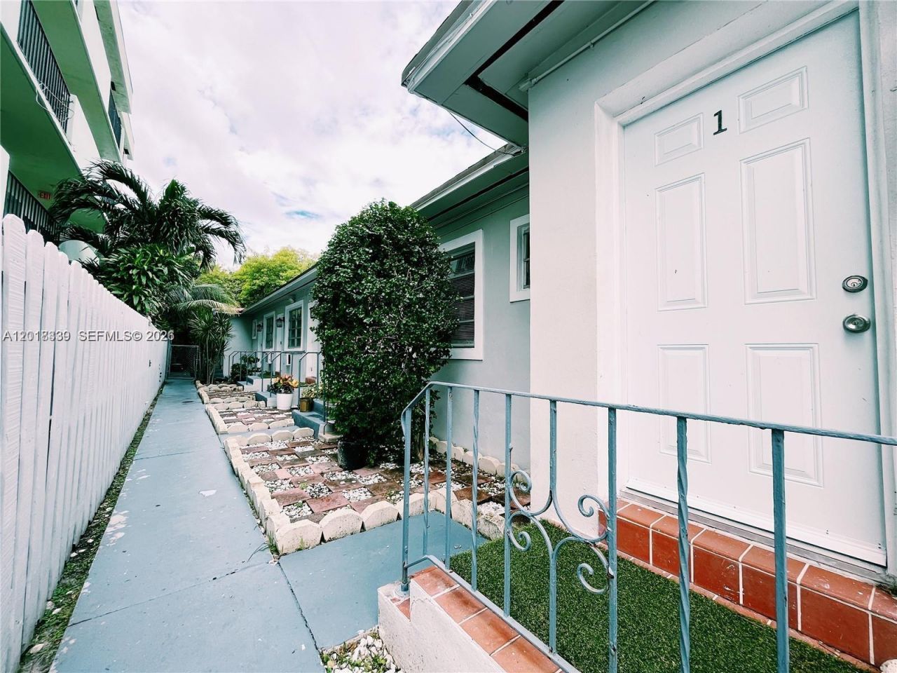 7630 Byron Ave, Miami Beach, FL 33141 Photo