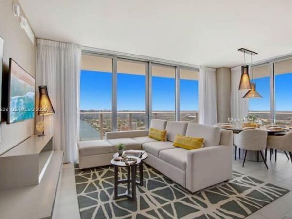 4010 S Ocean Dr , Unit R2708, Hollywood, FL 33019