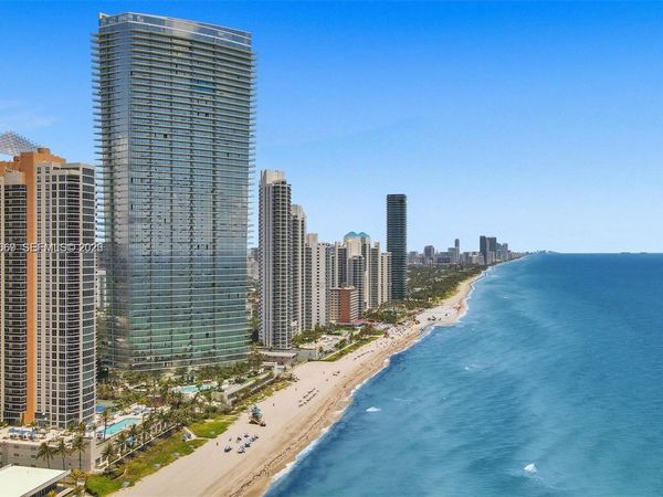 18975 Collins Ave , Unit 2204, Sunny Isles Beach, FL 33160