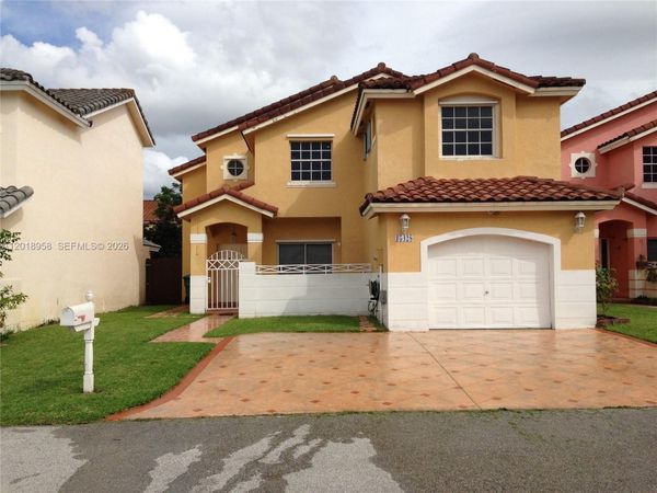 15428 SW 50th Ter , Miami, FL 33185