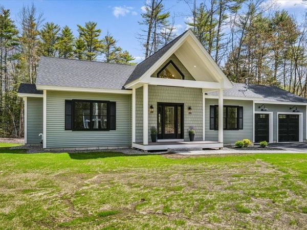 24 Smoke Rise Road, New Hampton, NH 03256