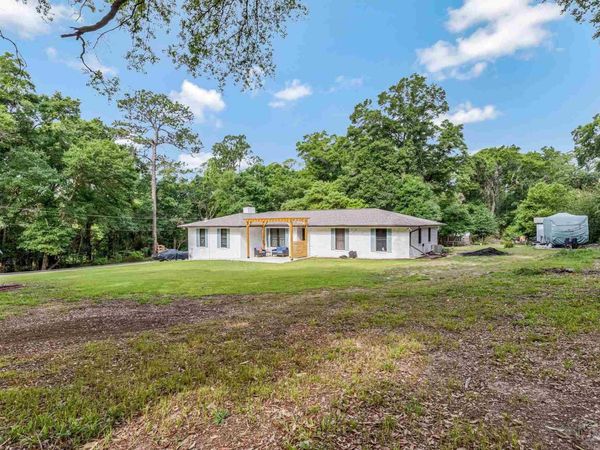 6257 Spanish Oak Ct, Pensacola, FL 32526
