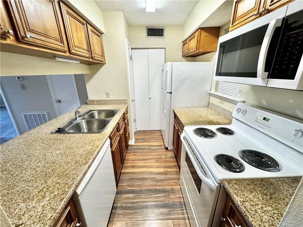 2038 DICKORY Street , Unit 1D, Harahan, LA 70123
