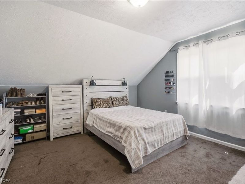9706 Sophia Avenue, Cleveland, OH 44104 Photo 17