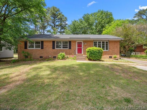 621 Ashboro Street , Fayetteville, NC 28311