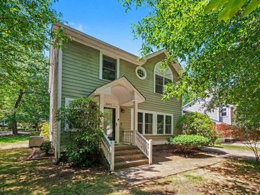 2001 Pathway Drive, Chapel Hill, NC 27516