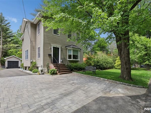50 Whitman Street, HAWORTH, NJ 07641