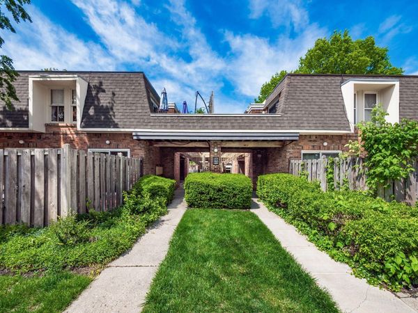1484 Lafayette Drive, Unit A, Upper Arlington, OH 43220