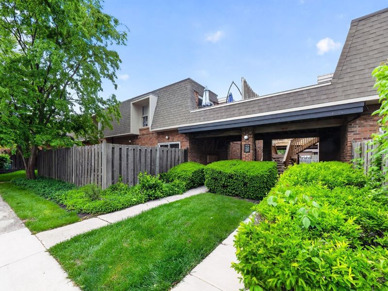 1484 Lafayette Drive, Unit A, Upper Arlington, OH 43220 Photo 3