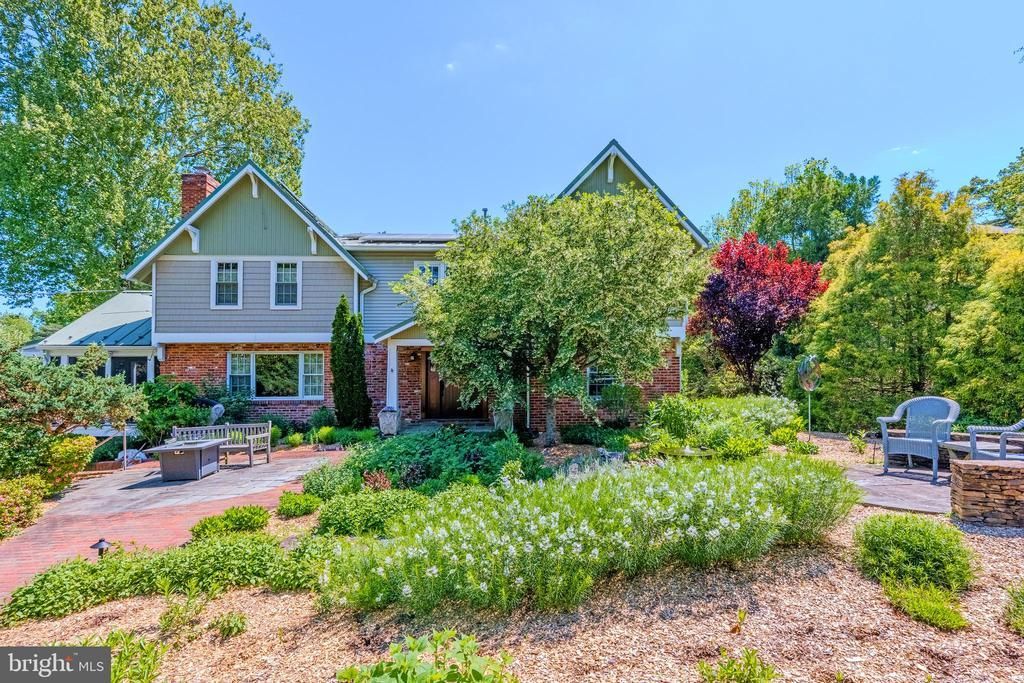 FALLS CHURCH, VA 22046