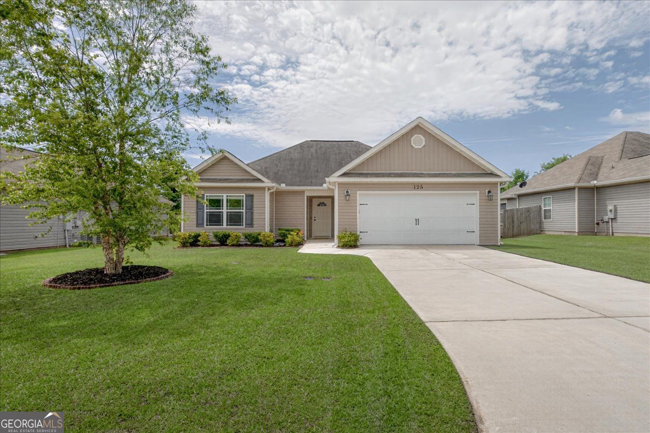125 Worchester Drive, Perry, GA 31069 Main Photo