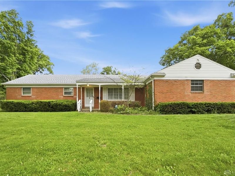101 Winchcombe Drive, Washington Township, OH 45459 Photo 1