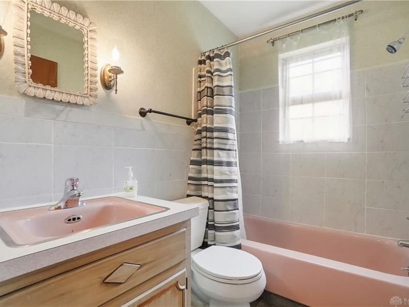 101 Winchcombe Drive, Washington Township, OH 45459 Photo 24