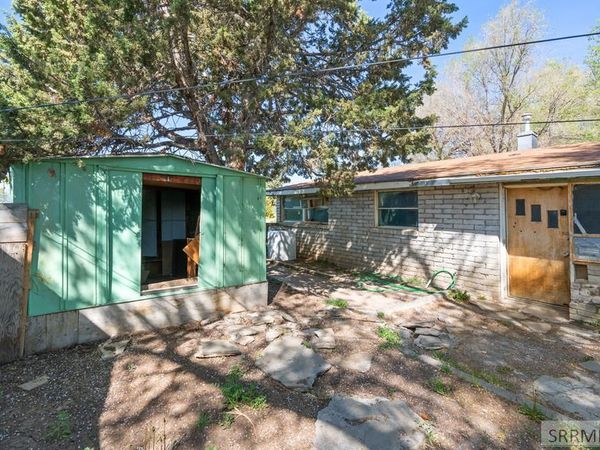 830 NE Bonneville Drive, IDAHO FALLS, ID 83401