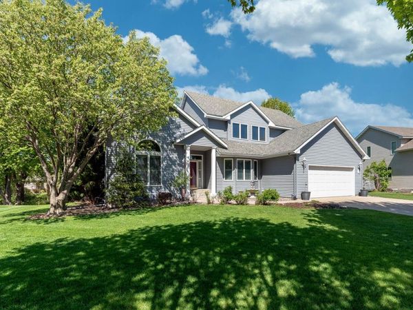 2153 Peregrine Lane, North Mankato, MN 56003