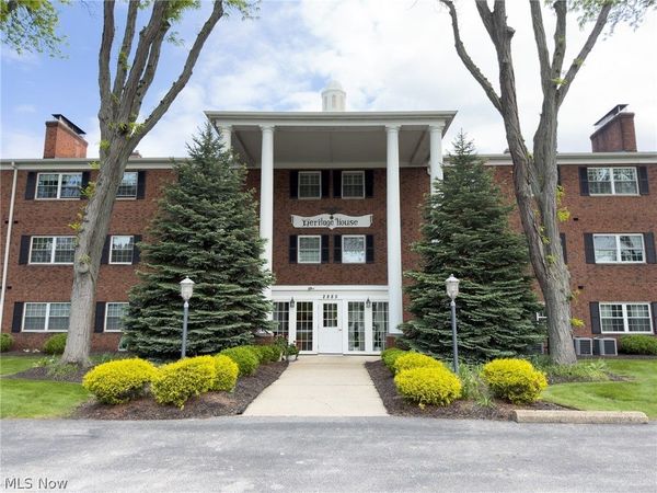 2885 Pease Drive , Unit 309, Rocky River, OH 44116