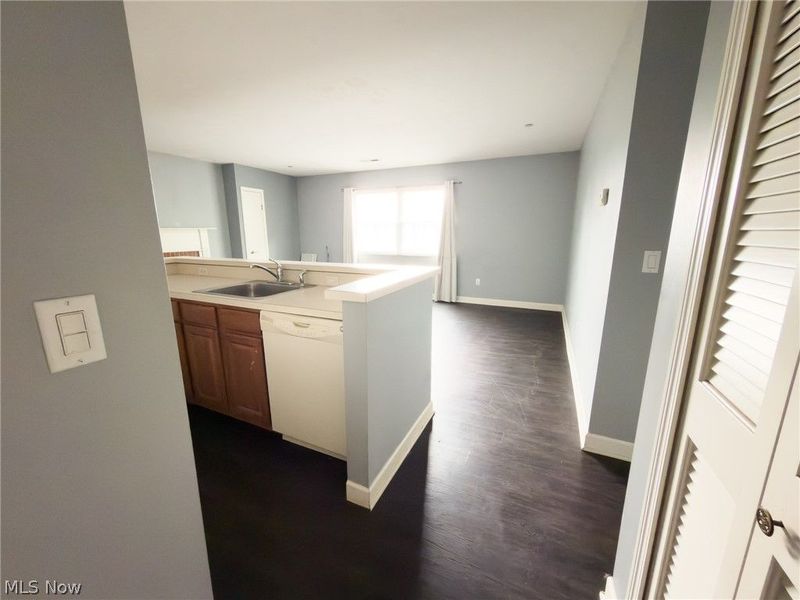 2885 Pease Drive, Unit 309, Rocky River, OH 44116 Photo 3