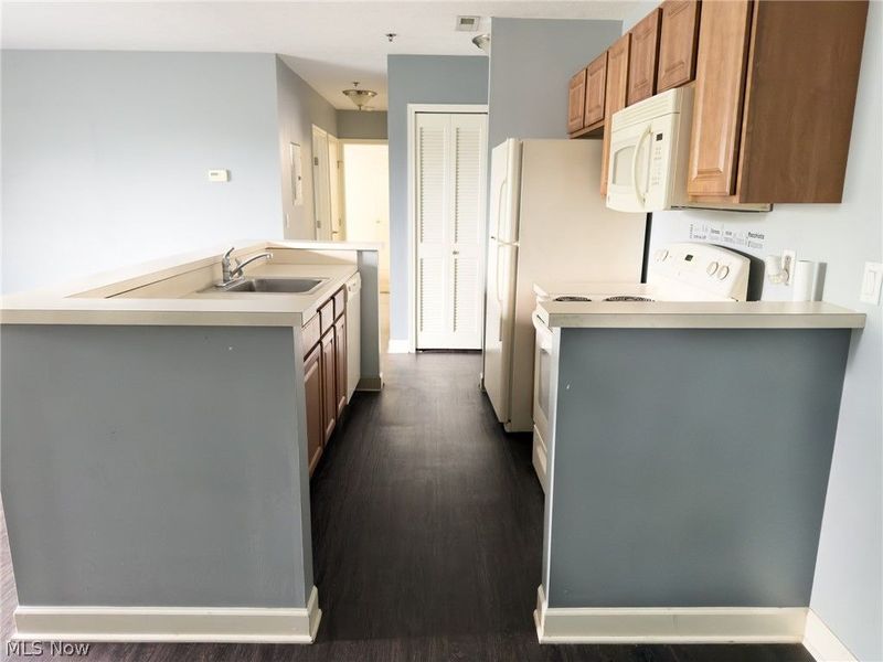 2885 Pease Drive, Unit 309, Rocky River, OH 44116 Photo 8