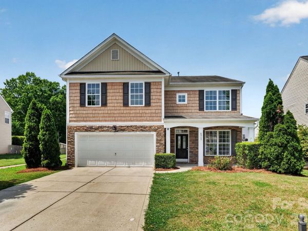 8915 Merrie Rose Avenue , Charlotte, NC 28213