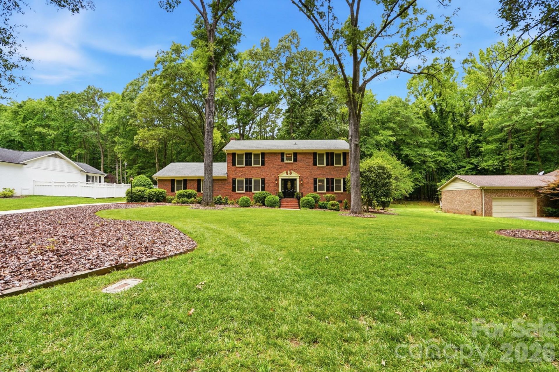 405 Hillcrest Drive, Harrisburg, NC 28075 Main Photo