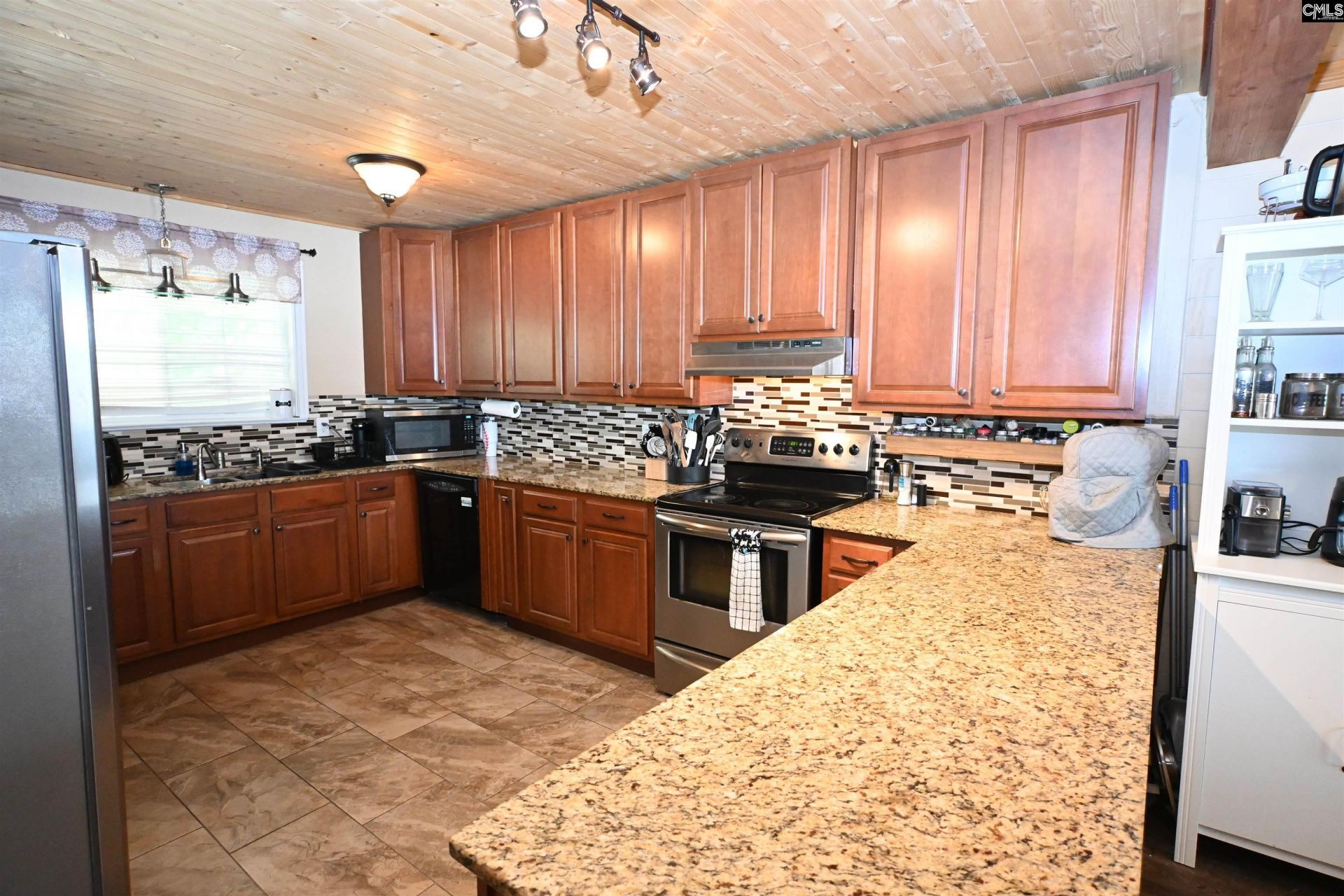 4656 Augusta Highway  Photo 16