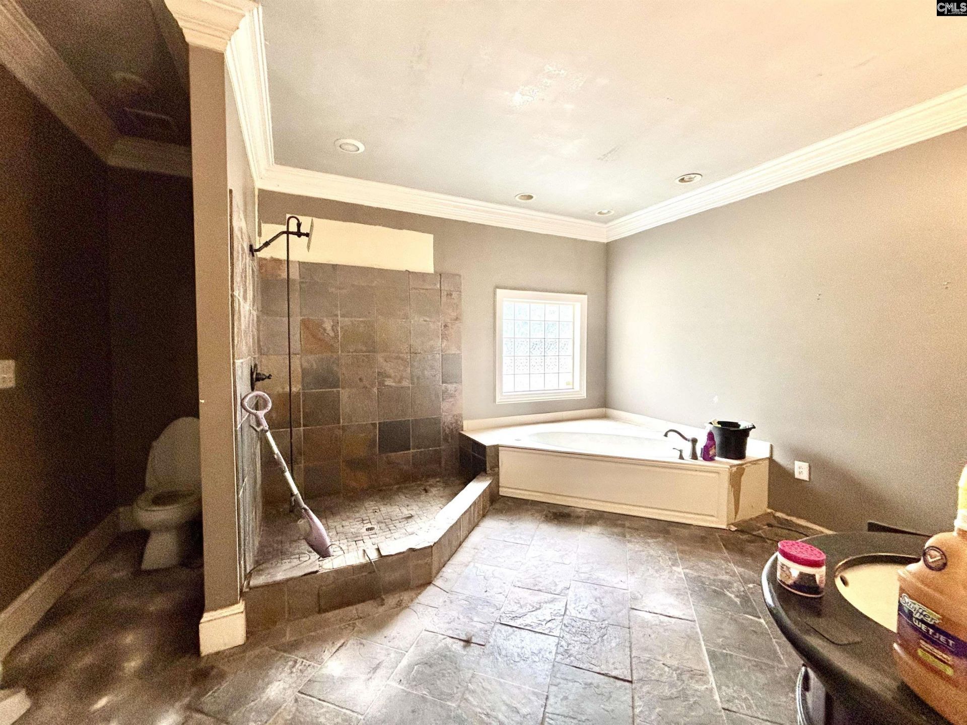 310 Otis Road Photo 12