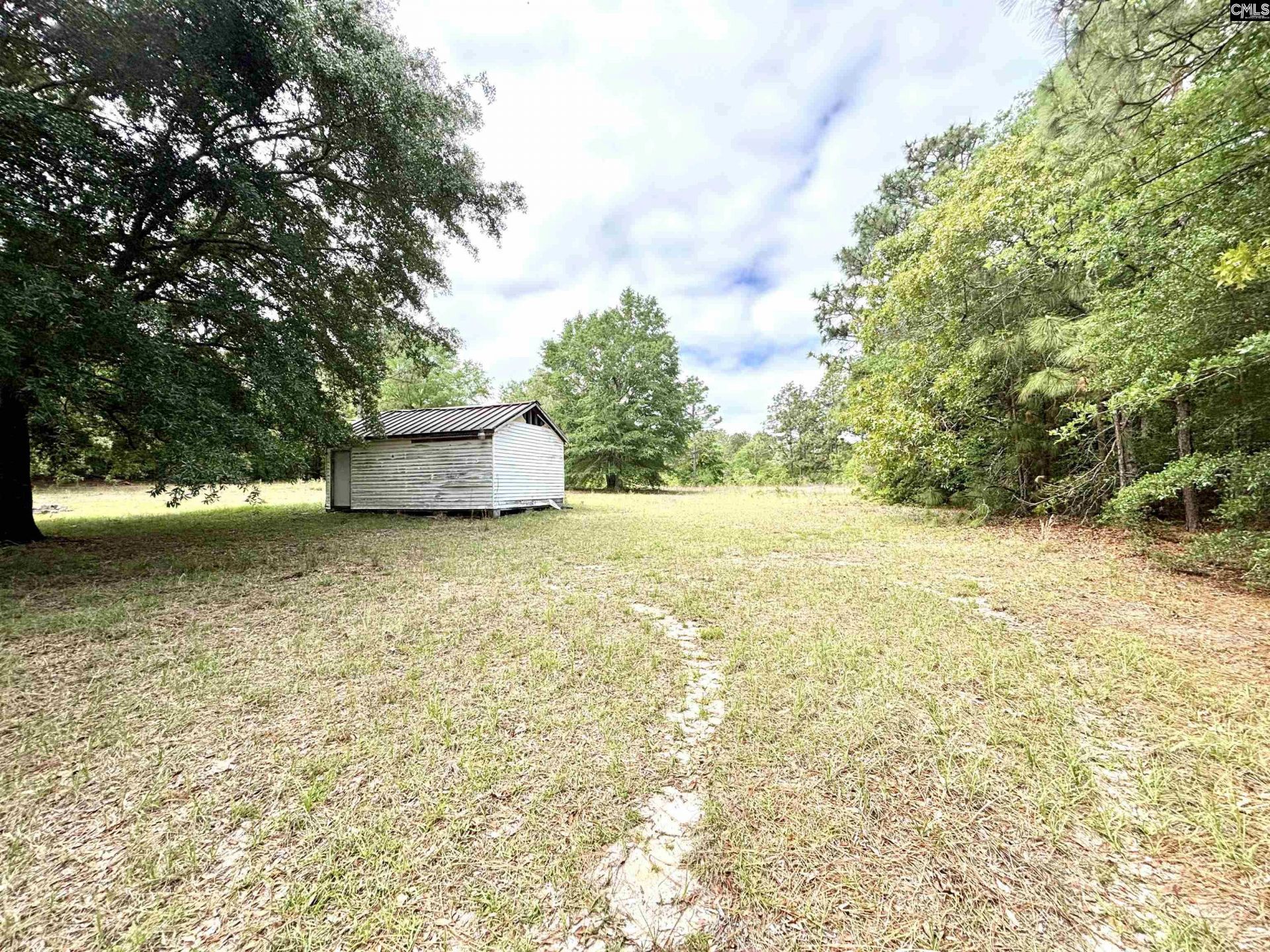 310 Otis Road Photo 4