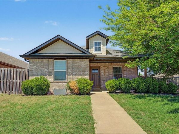 3702 SW Davinci Boulevard , Bentonville, AR 72712