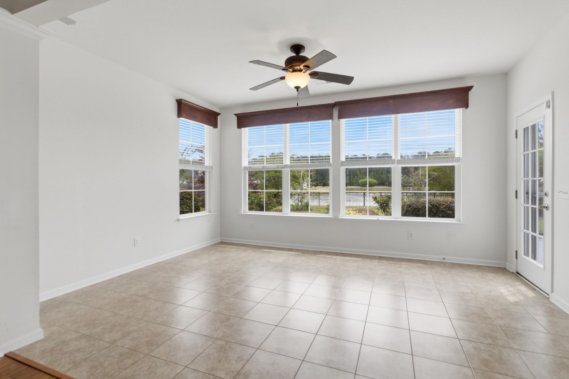 2054 Triple Crown Lane Photo 11