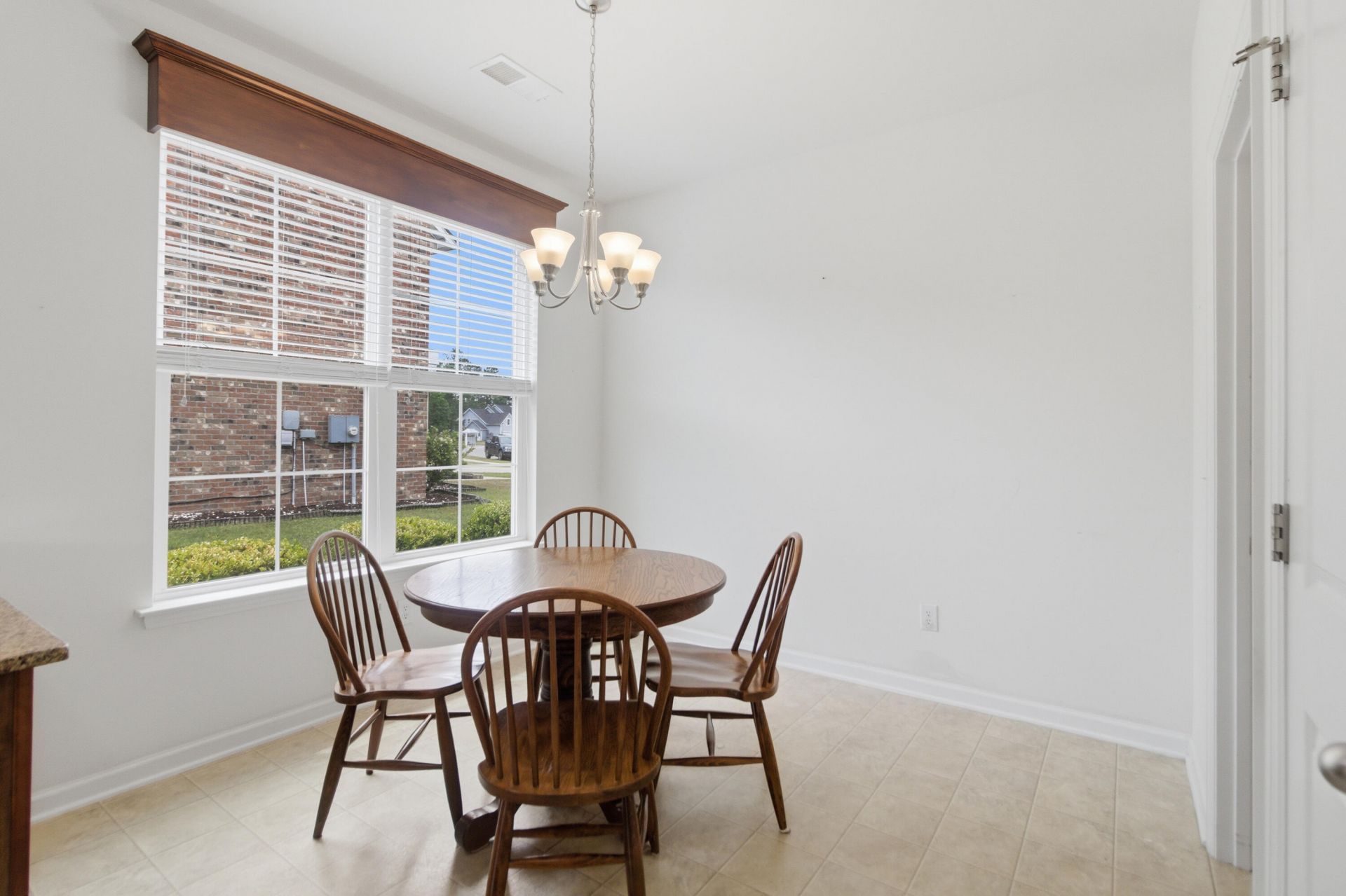 2054 Triple Crown Lane Photo 23