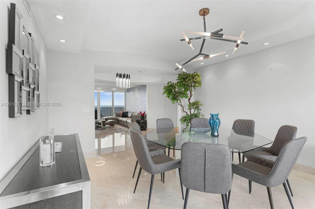 19111 Collins Ave , Unit 604, Sunny Isles Beach, FL 33160 Photo