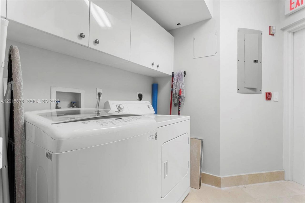 19111 Collins Ave , Unit 604, Sunny Isles Beach, FL 33160 Photo