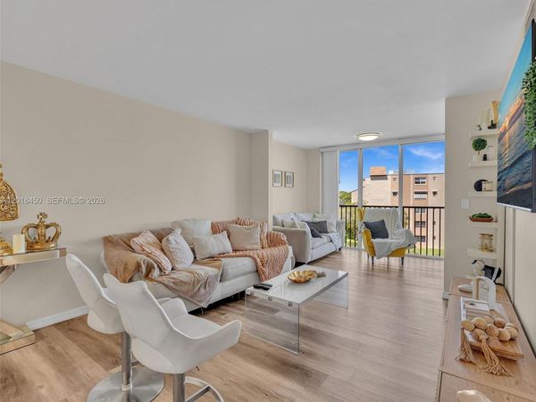 7840 NW 50th St , Unit 404, Lauderhill, FL 33351