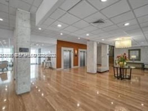 1950 S Ocean Dr , Unit 4D, Hallandale Beach, FL 33009