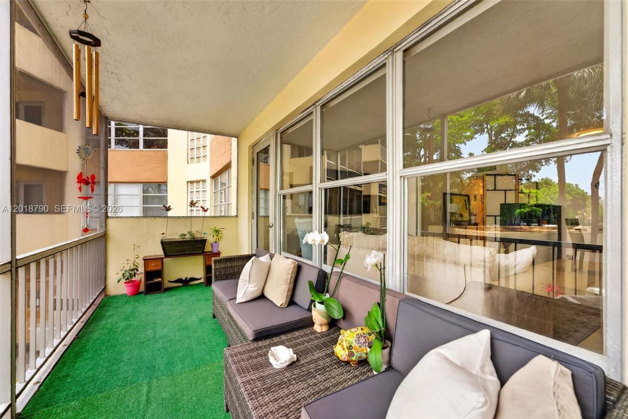 10777 W Sample Rd , Unit 209, Coral Springs, FL 33065 Photo