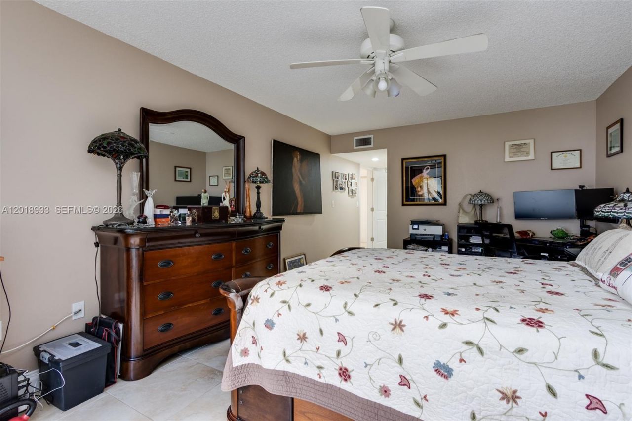 1410 Sheridan St, Unit 9I, Hollywood, FL 33020 Photo