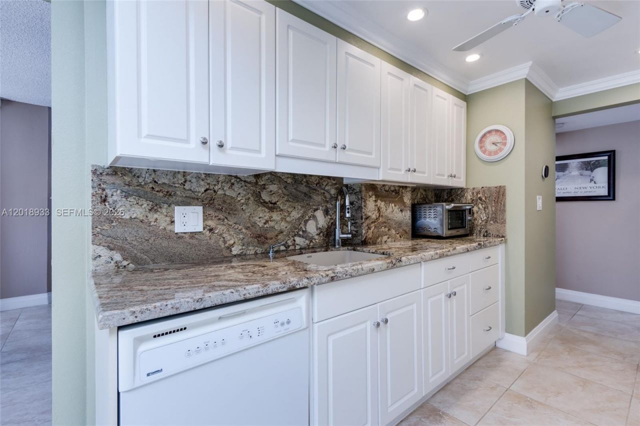 1410 Sheridan St, Unit 9I, Hollywood, FL 33020 Photo