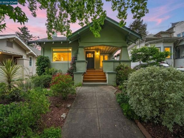 324 63Rd St, Oakland, CA 94618
